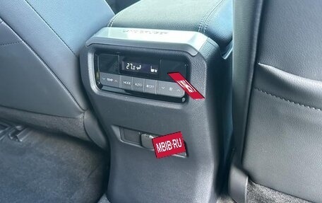 Toyota Land Cruiser Prado, 2025 год, 7 400 000 рублей, 14 фотография