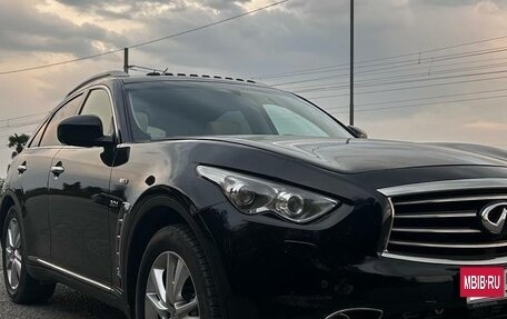 Infiniti QX70, 2016 год, 2 600 000 рублей, 4 фотография