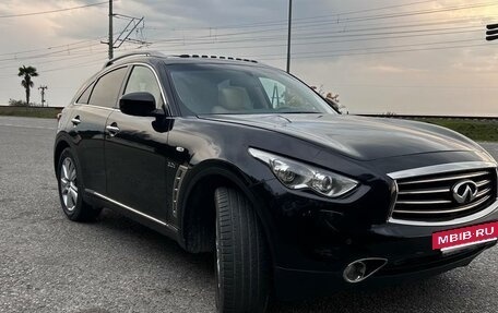 Infiniti QX70, 2016 год, 2 600 000 рублей, 2 фотография