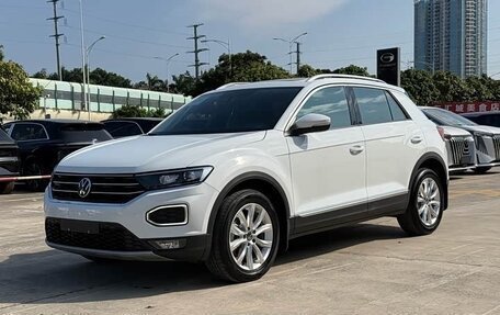Volkswagen T-Roc I, 2022 год, 1 490 277 рублей, 1 фотография