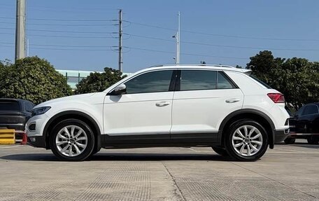 Volkswagen T-Roc I, 2022 год, 1 490 277 рублей, 4 фотография