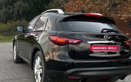 Infiniti QX70, 2016 год, 2 600 000 рублей, 7 фотография