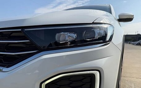 Volkswagen T-Roc I, 2022 год, 1 490 277 рублей, 18 фотография