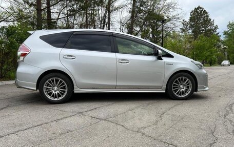 Toyota Prius Alpha I (ZVW40/41), 2018 год, 1 750 000 рублей, 1 фотография