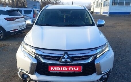 Mitsubishi Pajero Sport III рестайлинг, 2019 год, 3 800 000 рублей, 1 фотография