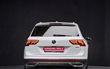 Volkswagen Tiguan II, 2022 год, 3 500 000 рублей, 4 фотография