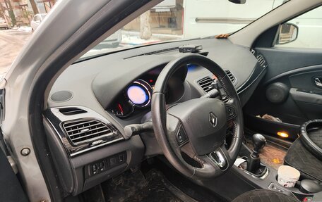Renault Fluence I, 2014 год, 900 000 рублей, 2 фотография