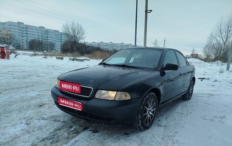 Audi A4, 1996 год, 245 000 рублей, 1 фотография