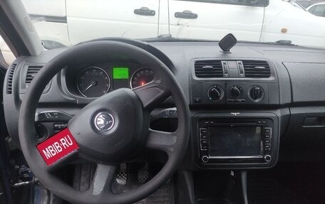 Skoda Fabia II, 2013 год, 700 000 рублей, 12 фотография