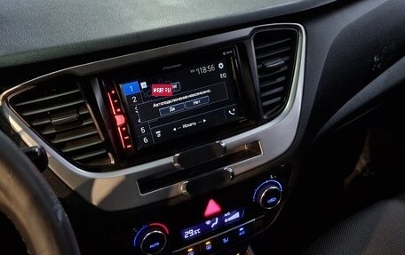 Hyundai Solaris II рестайлинг, 2017 год, 1 159 000 рублей, 1 фотография