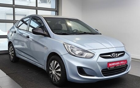Hyundai Solaris II рестайлинг, 2011 год, 599 000 рублей, 3 фотография