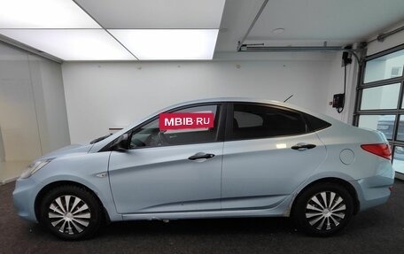 Hyundai Solaris II рестайлинг, 2011 год, 599 000 рублей, 10 фотография
