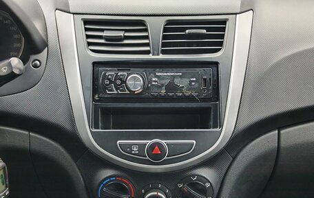 Hyundai Solaris II рестайлинг, 2011 год, 599 000 рублей, 18 фотография