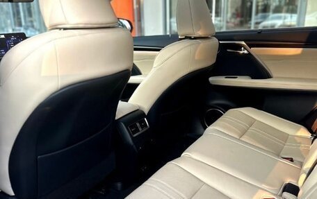 Lexus RX IV рестайлинг, 2022 год, 4 999 999 рублей, 7 фотография