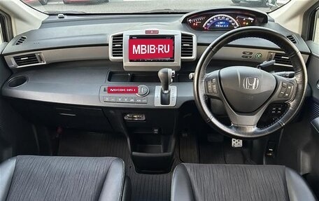 Honda Freed I, 2016 год, 841 000 рублей, 10 фотография