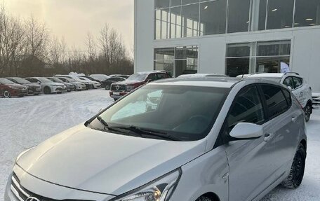 Hyundai Solaris II рестайлинг, 2015 год, 1 048 000 рублей, 5 фотография