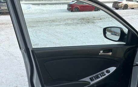 Hyundai Solaris II рестайлинг, 2015 год, 1 048 000 рублей, 14 фотография