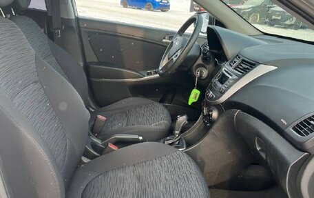 Hyundai Solaris II рестайлинг, 2015 год, 1 048 000 рублей, 31 фотография