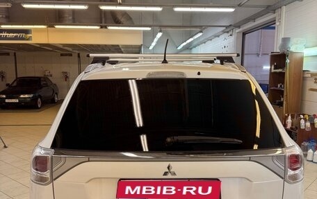 Mitsubishi Outlander III рестайлинг 3, 2014 год, 1 600 000 рублей, 1 фотография