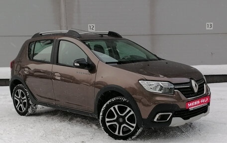 Renault Sandero II рестайлинг, 2022 год, 1 249 000 рублей, 3 фотография