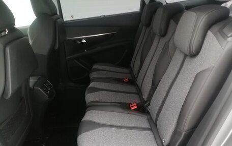 Peugeot 5008 II, 2018 год, 2 599 000 рублей, 11 фотография