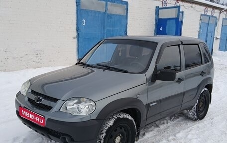 Chevrolet Niva I рестайлинг, 2011 год, 650 000 рублей, 1 фотография