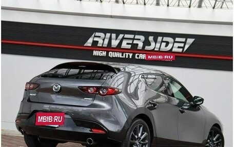 Mazda 3, 2019 год, 1 425 000 рублей, 2 фотография