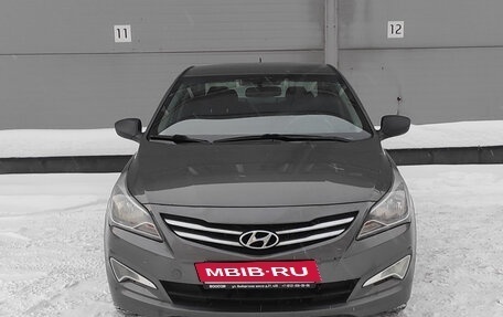 Hyundai Solaris II рестайлинг, 2014 год, 819 000 рублей, 2 фотография