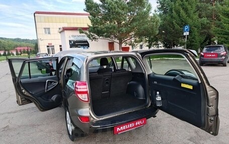 Toyota RAV4, 2011 год, 1 410 000 рублей, 6 фотография