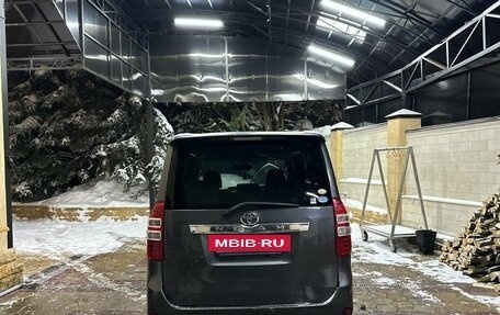 Toyota Noah III, 2011 год, 1 100 000 рублей, 7 фотография