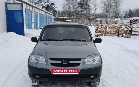 Chevrolet Niva I рестайлинг, 2011 год, 650 000 рублей, 2 фотография