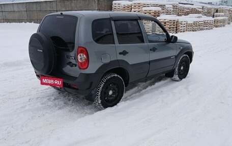 Chevrolet Niva I рестайлинг, 2011 год, 650 000 рублей, 6 фотография