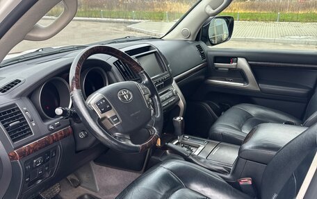 Toyota Land Cruiser 200, 2011 год, 3 750 000 рублей, 9 фотография