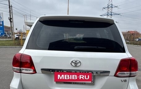 Toyota Land Cruiser 200, 2011 год, 3 750 000 рублей, 2 фотография