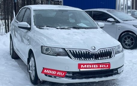 Skoda Rapid I, 2015 год, 1 000 000 рублей, 2 фотография