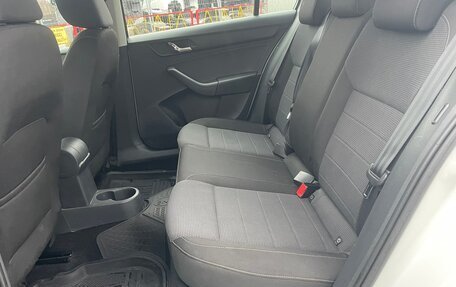 Skoda Rapid I, 2015 год, 1 000 000 рублей, 13 фотография