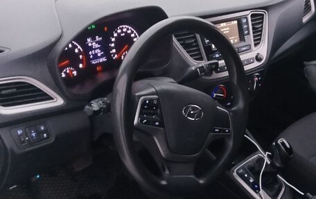 Hyundai Solaris II рестайлинг, 2020 год, 880 000 рублей, 10 фотография