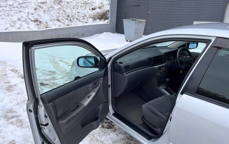 Toyota Corolla, 2005 год, 650 000 рублей, 10 фотография