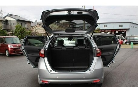 Honda Fit, 2022 год, 960 000 рублей, 18 фотография