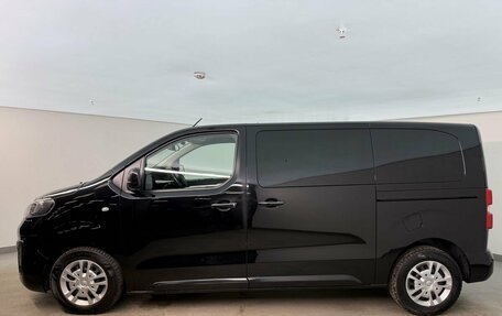 Opel Zafira Life I, 2021 год, 3 190 000 рублей, 5 фотография