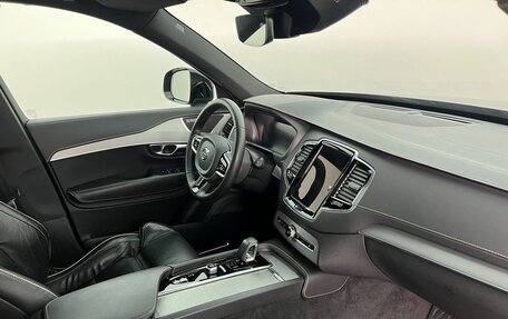 Volvo XC90 II рестайлинг, 2022 год, 5 990 000 рублей, 10 фотография