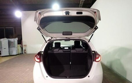 Honda Fit, 2022 год, 975 000 рублей, 6 фотография