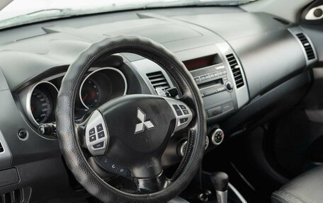 Mitsubishi Outlander III рестайлинг 3, 2008 год, 1 250 000 рублей, 11 фотография