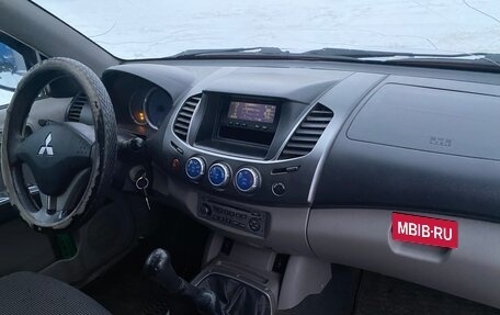 Mitsubishi L200 IV рестайлинг, 2008 год, 695 000 рублей, 5 фотография