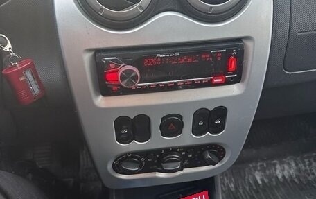 Renault Sandero I, 2012 год, 450 000 рублей, 4 фотография