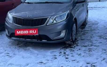 KIA Rio III рестайлинг, 2012 год, 800 000 рублей, 4 фотография