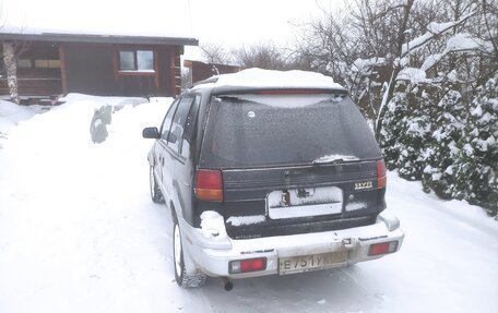 Mitsubishi RVR III рестайлинг, 1993 год, 100 000 рублей, 2 фотография