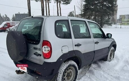 Chevrolet Niva I рестайлинг, 2019 год, 730 000 рублей, 3 фотография