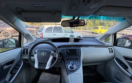 Toyota Prius, 2010 год, 1 249 000 рублей, 5 фотография