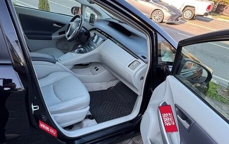 Toyota Prius, 2010 год, 1 249 000 рублей, 8 фотография